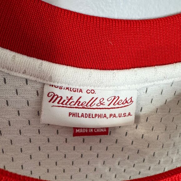 Mitchell & Ness 1991-1992 Michael Jordan #23 Chicago Bulls NBA Jersey Authentic - Picture 8 of 11